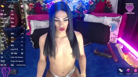 Margot Ferrer online show from 01.28.25