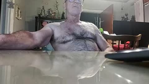 Snapshot of robke1966 chatting on 12.22.25 robke1966 online show from 12.22.25