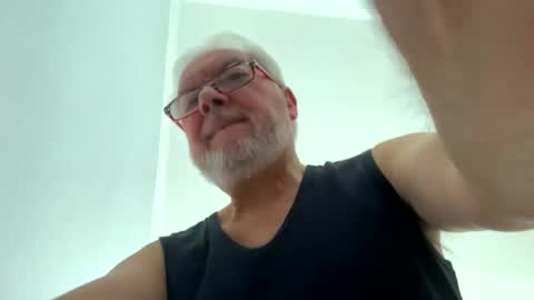 Snapshot of roby1057 chatting on 02.10.25 roby1057 online show from 02.10.25
