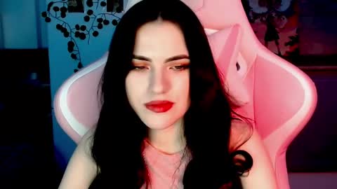 Sophie  online show from 12.06.24