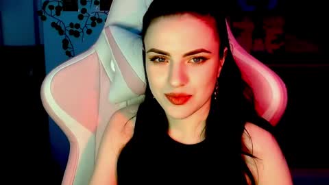 Sophie  online show from 12.07.24