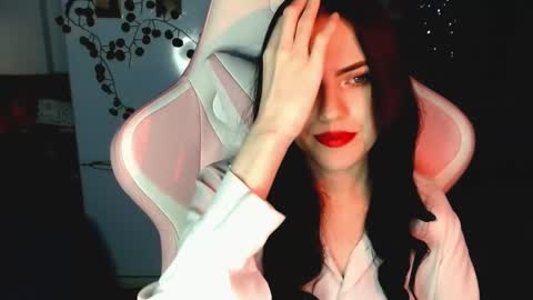 Sophie  online show from 12.18.24