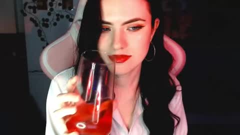 Sophie  online show from 12.29.24