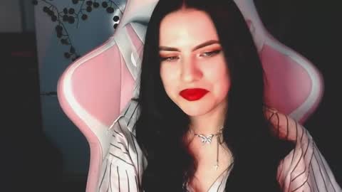 Sophie  online show from 01.03.25