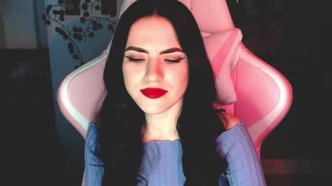 Sophie  online show from 02.06.25