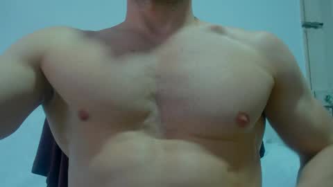 Snapshot of rocky_muscle chatting on 05.18.26 rocky muscle online show from 05.18.26