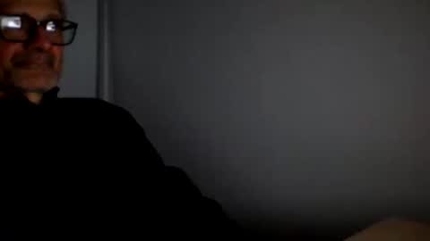 Snapshot of rodahot4 chatting on 11.29.25 rodahot4 online show from 11.29.25