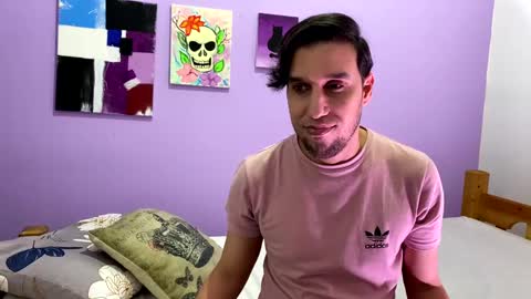 Thiago independent model online show from 02.20.25