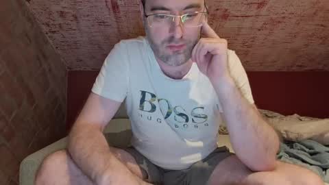 Snapshot of rogersand88 chatting on 05.27.26 rogersand88 online show from 05.27.26