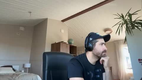 Roger Sterling online show from 05.08.26