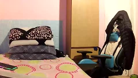 Banderas online show from 12.14.25