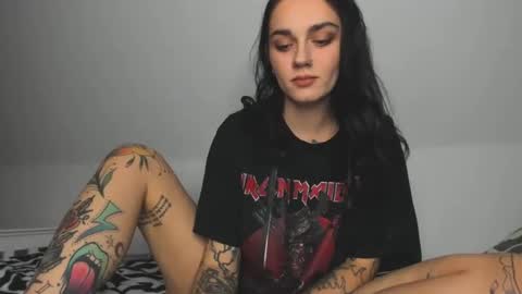 Snapshot of rokiinbaby chatting on 01.12.25 rokiinbaby online show from 01.12.25