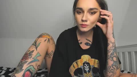 Snapshot of rokiinbaby chatting on 01.19.25 rokiinbaby online show from 01.19.25