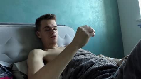 taylor fox online show from 10.10.25