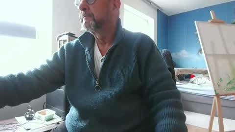 Snapshot of rolandloser1000 chatting on 03.25.26 rolandloser1000 online show from 03.25.26