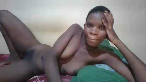 Snapshot of romantic2u4 chatting on 04.10.26 Emma online show from 04.10.26