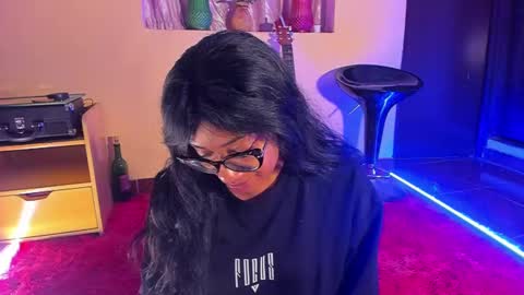 Is A Belle online show from 12.08.24