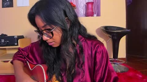 Is A Belle online show from 12.14.24