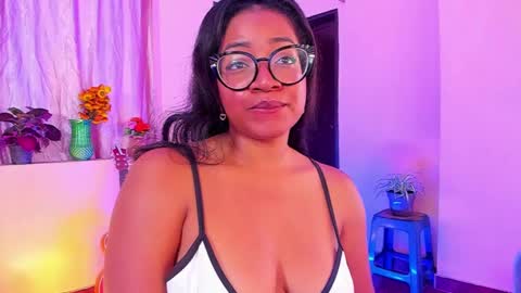 Is A Belle online show from 02.24.25