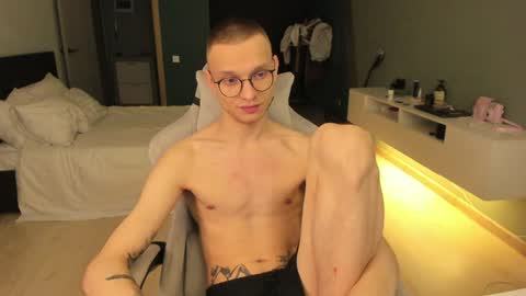 Snapshot of romeo_mercy chatting on 02.09.25 Romeo online show from 02.09.25