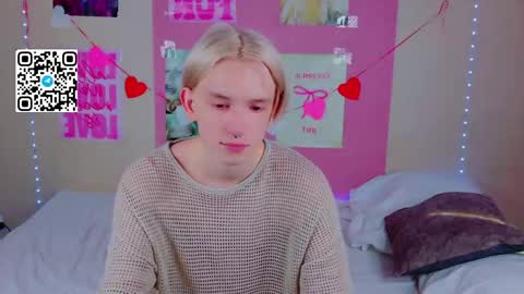 Snapshot of ron_vilss chatting on 02.25.26 Ron online show from 02.25.26