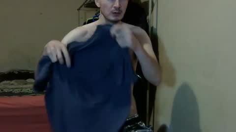 Snapshot of ronniemaster chatting on 01.09.25 ronniemaster online show from 01.09.25