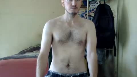 Snapshot of ronniemaster chatting on 10.12.25 ronniemaster online show from 10.12.25