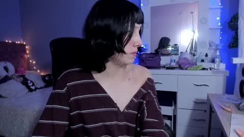 Twelve 3 Inst Twelve 312002 Twitter Room312 2002 online show from 12.10.24