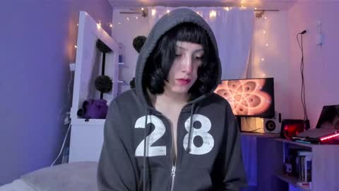 Twelve 3 Inst Twelve 312002 Twitter Room312 2002 online show from 12.27.24