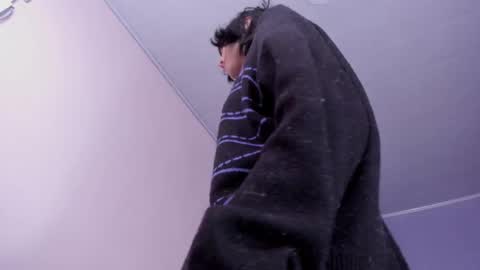 Twelve 3 Inst Twelve 312002 Twitter Room312 2002 online show from 03.07.25