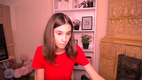 Snapshot of rosalais_ chatting on 06.27.26 Rose online show from 06.27.26