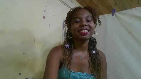 Snapshot of rosalinda933 chatting on 04.27.26 Rosalinda online show from 04.27.26