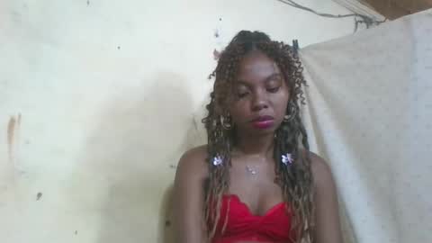 Snapshot of rosalinda933 chatting on 04.30.26 Rosalinda online show from 04.30.26