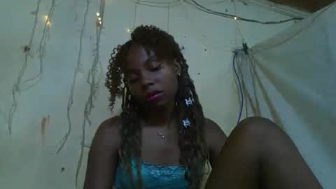 Snapshot of rosalinda933 chatting on 05.03.26 Rosalinda online show from 05.03.26