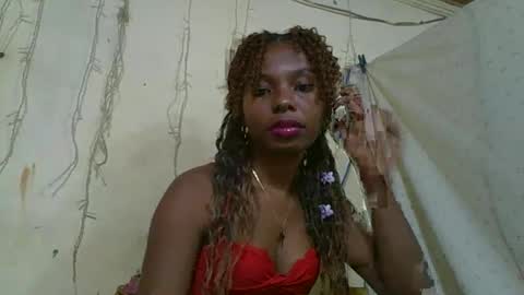 Snapshot of rosalinda933 chatting on 05.04.26 Rosalinda online show from 05.04.26