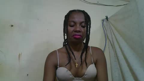 Snapshot of rosalinda933 chatting on 05.07.26 Rosalinda online show from 05.07.26