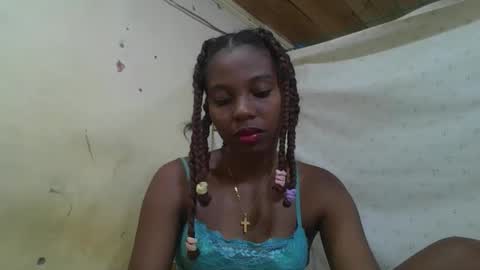 Snapshot of rosalinda933 chatting on 05.16.26 Rosalinda online show from 05.16.26
