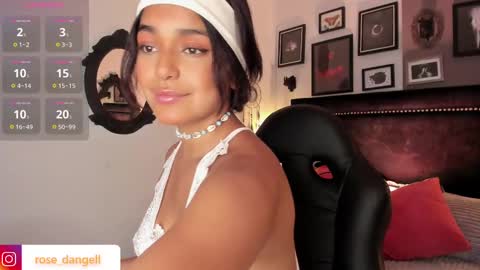 Snapshot of rose_dangel1 chatting on 02.21.25 Rose online show from 02.21.25