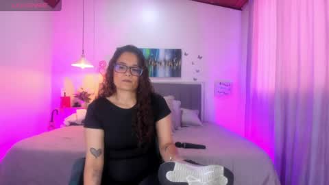 Rose  online show from 04.17.26