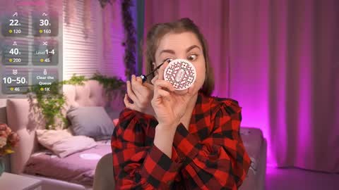 Snapshot of roseallan chatting on 01.28.25 Rose online show from 01.28.25