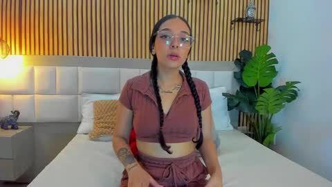 roseaurora online show from 11.11.25