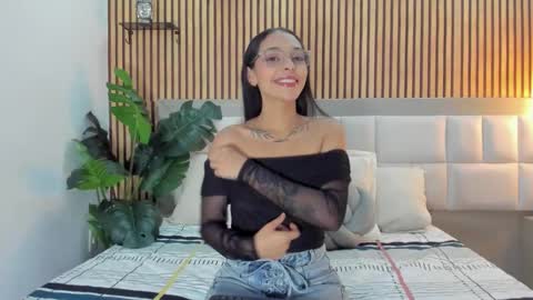 Snapshot of roseaurora chatting on 02.12.26 roseaurora online show from 02.12.26