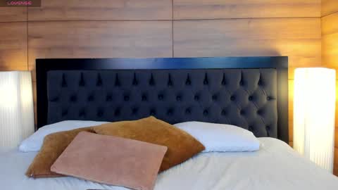 roseaurora online show from 04.02.26