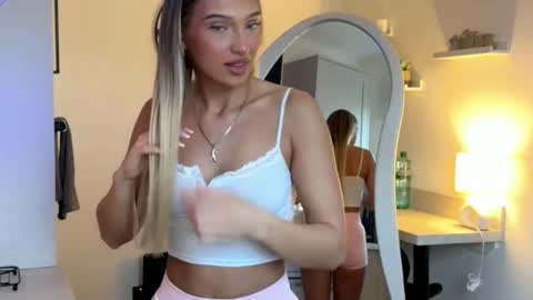 Bella  online show from 03.26.26