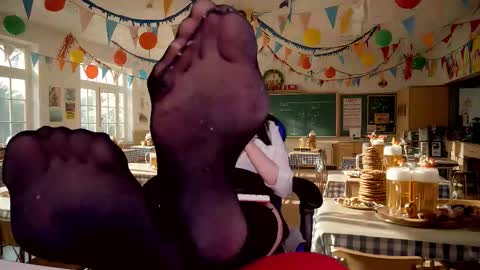 Snapshot of roseblooom chatting on 10.03.25 Rosebloom online show from 10.03.25