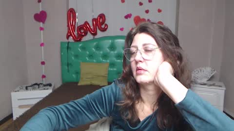 Snapshot of rosehille chatting on 02.19.26 RoseHille online show from 02.19.26