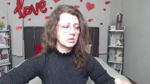 Snapshot of rosehille chatting on 03.03.26 RoseHille online show from 03.03.26