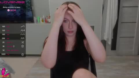 Snapshot of rosepage chatting on 02.06.26 Julia online show from 02.06.26