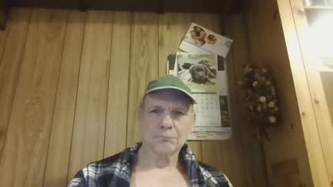 roses2u1958 online show from 01.01.25