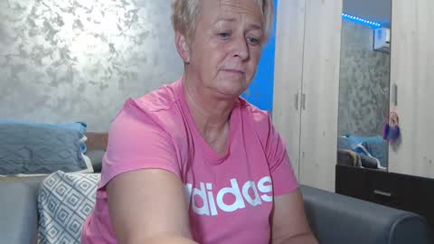 Lovepinklilly online show from 12.29.24